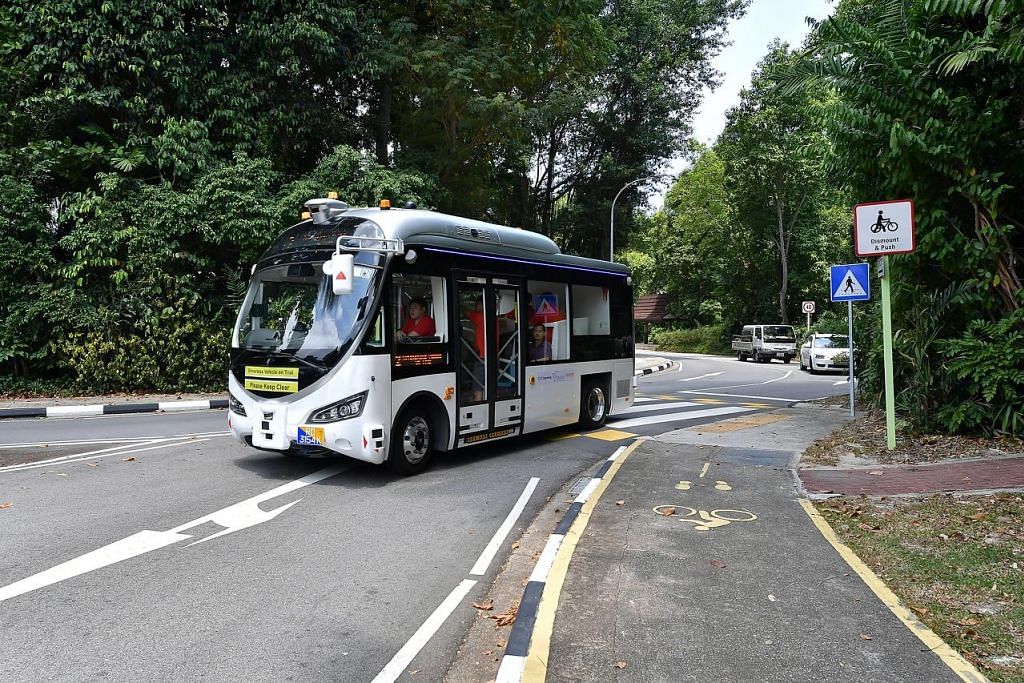 Pengunjung ke Sentosa boleh tempah, naiki bas autonomi guna aplikasi