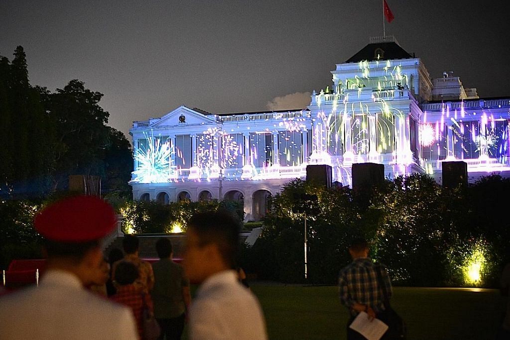 Istana bermandi cahaya, peringati sambutan ulang tahun ke-150