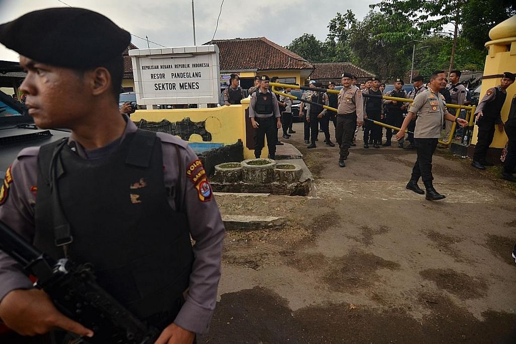Jokowi arah tindakan tegas terhadap penyerang Wiranto