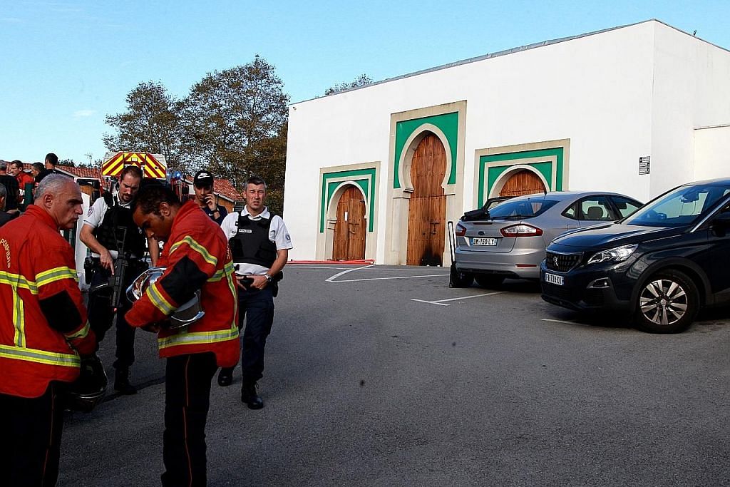 Lelaki bakar masjid, tembak dua orang di Perancis