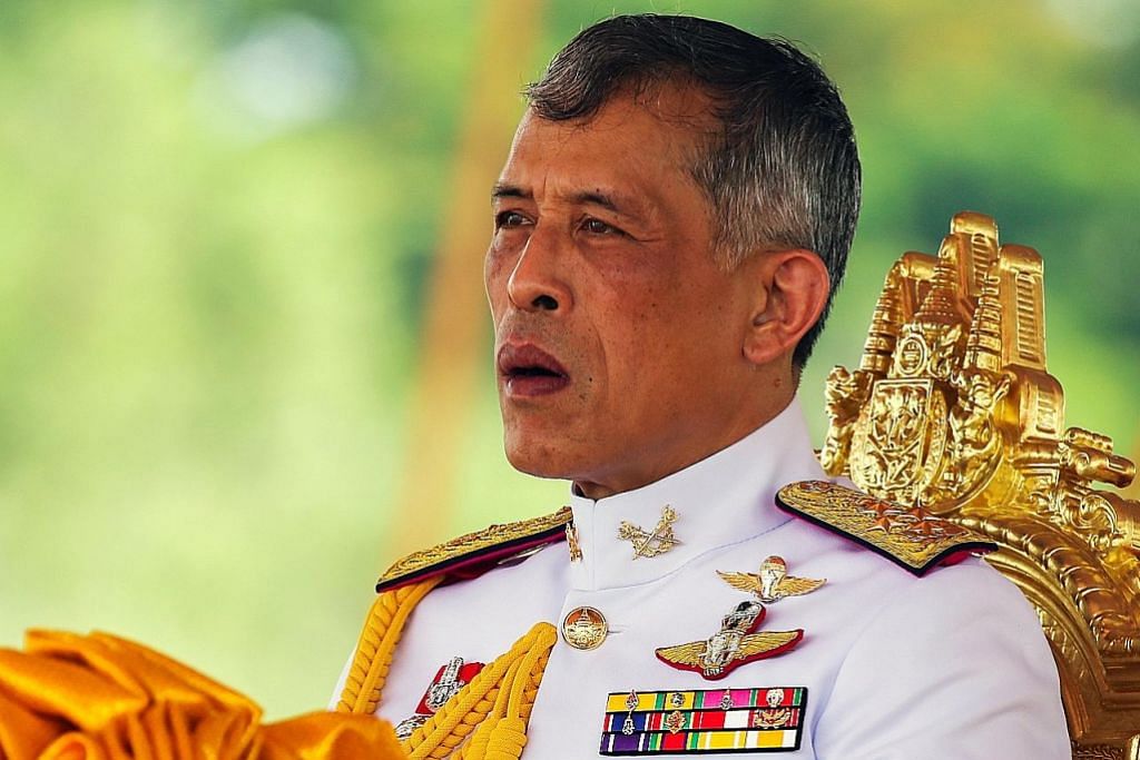 Raja Thailand pecat empat lagi pegawai istana