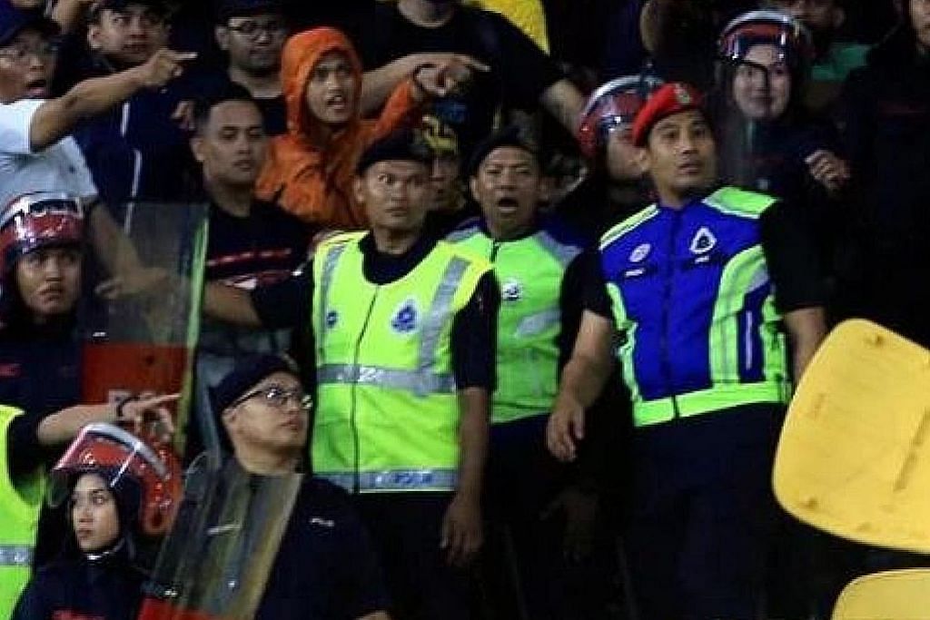 Provokasi di stadium: 27 penyokong M'sia, 14 Indo ditahan polis