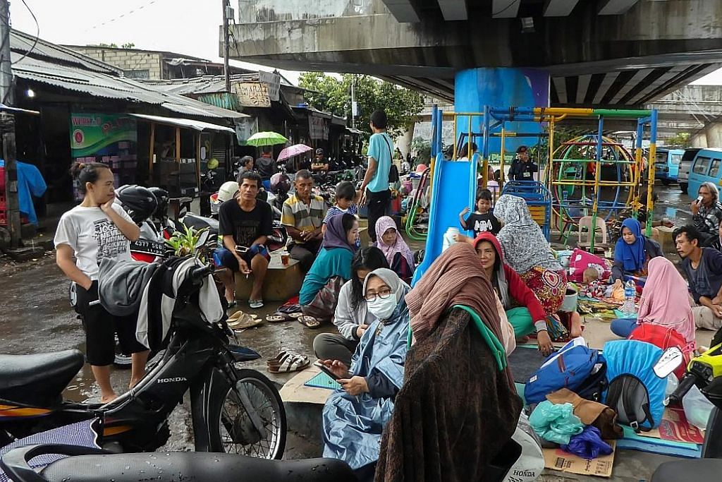 21 maut akibat banjir di Jakarta, ribuan tinggalkan rumah