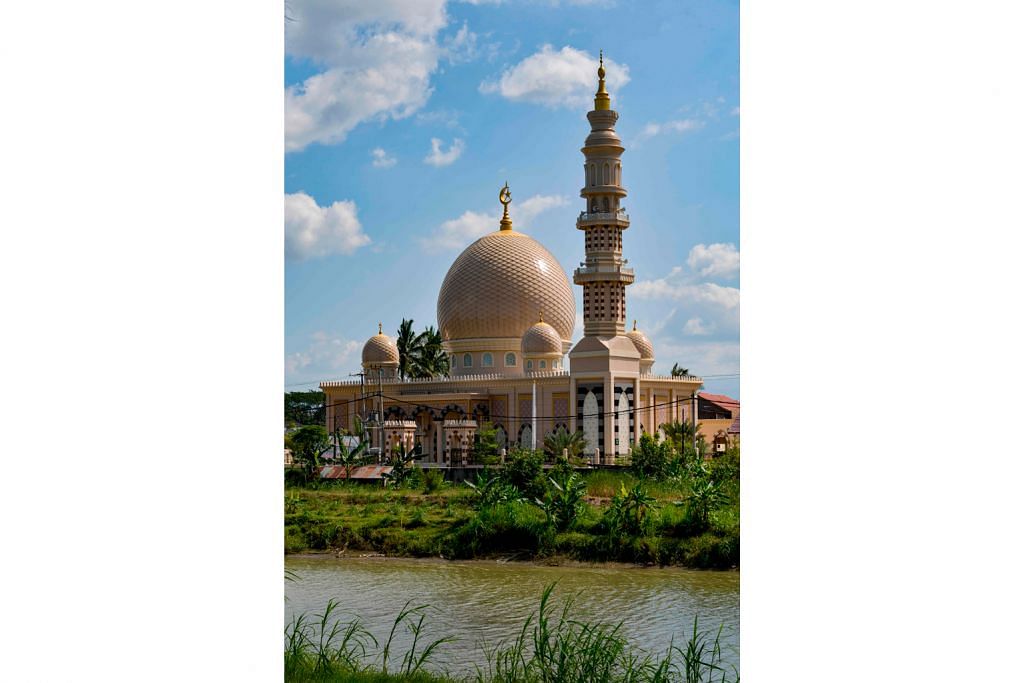'Pemburu masjid' di Indonesia