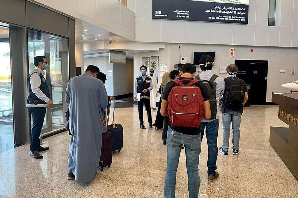 40 pelajar antara 85 warga pulang ke SG semalam dari Saudi