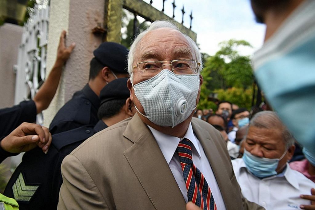 Najib bersalah, dipenjara 12 tahun, didenda $68j
