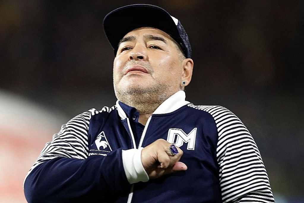 Maradona jalani pembedahan keluar darah beku di otak