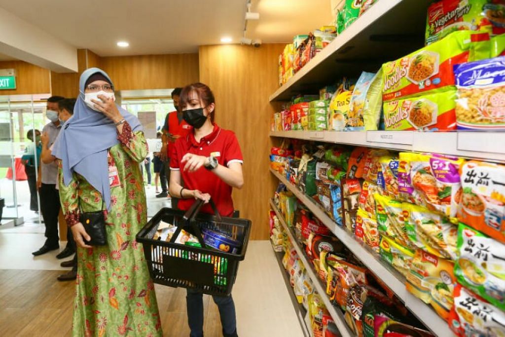 Kedai Masyarakat Boon Lay Beri Barang Dapur Percuma Bagi Penduduk Memerlukan Berita Setempat Beritaharian Sg