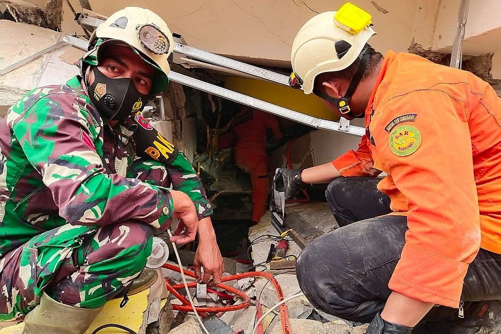 Usaha selamatkan mangsa gempa di Sulawesi dipergiat