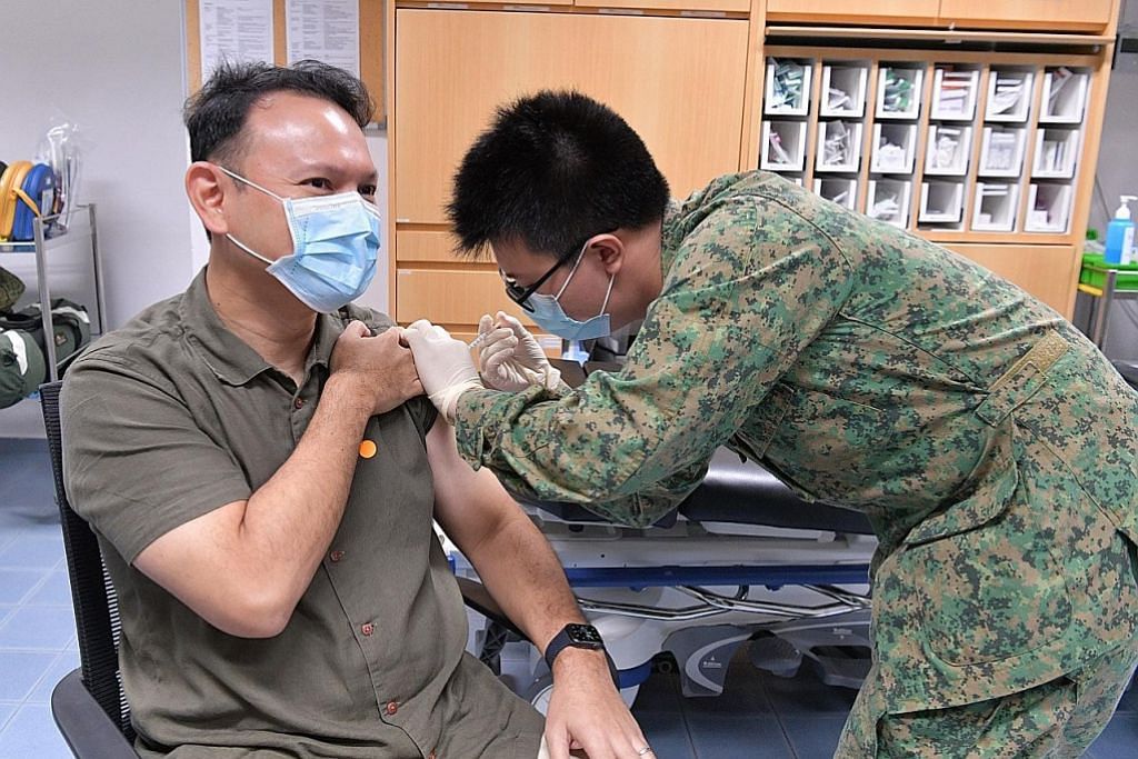 Kumpulan pertama askar SAF mula terima vaksin Covid-19