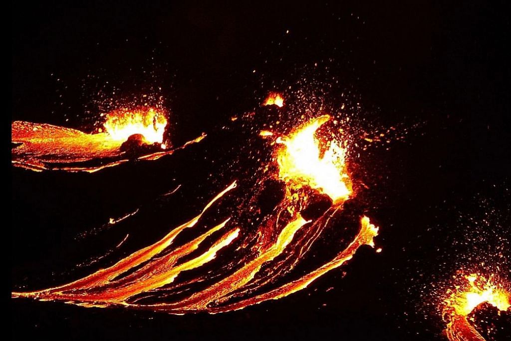 Gunung berapi Iceland meletus