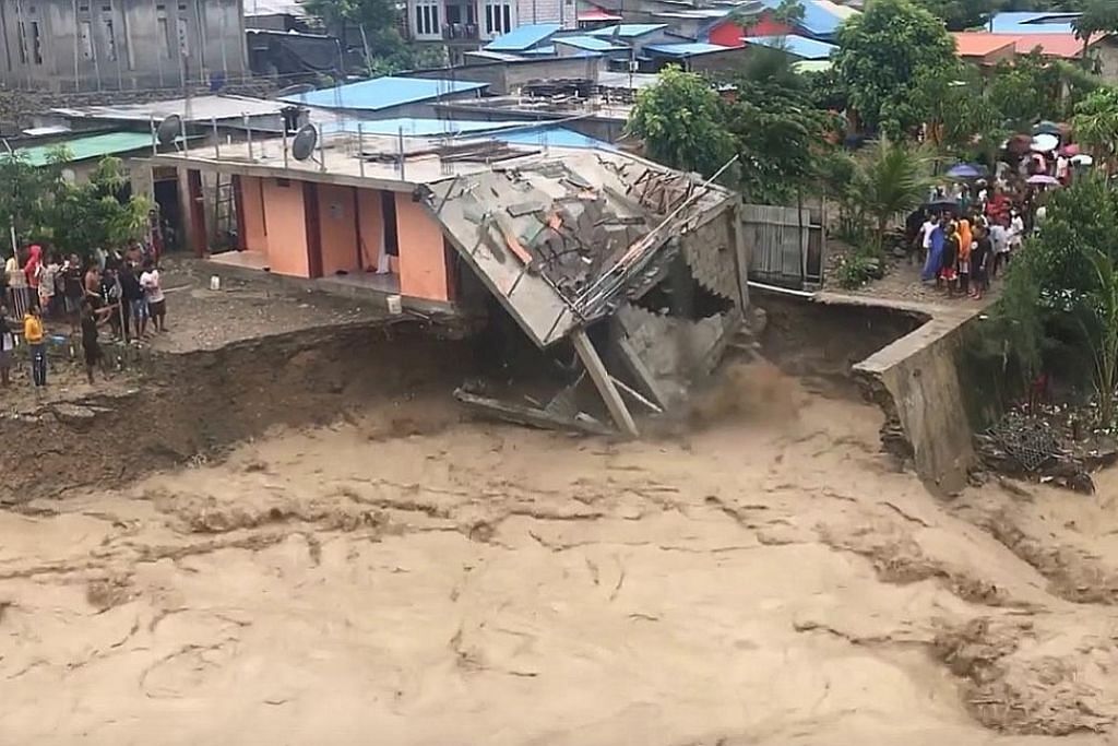 Banjir kilat, tanah runtuh korbankan lebih 75 penduduk