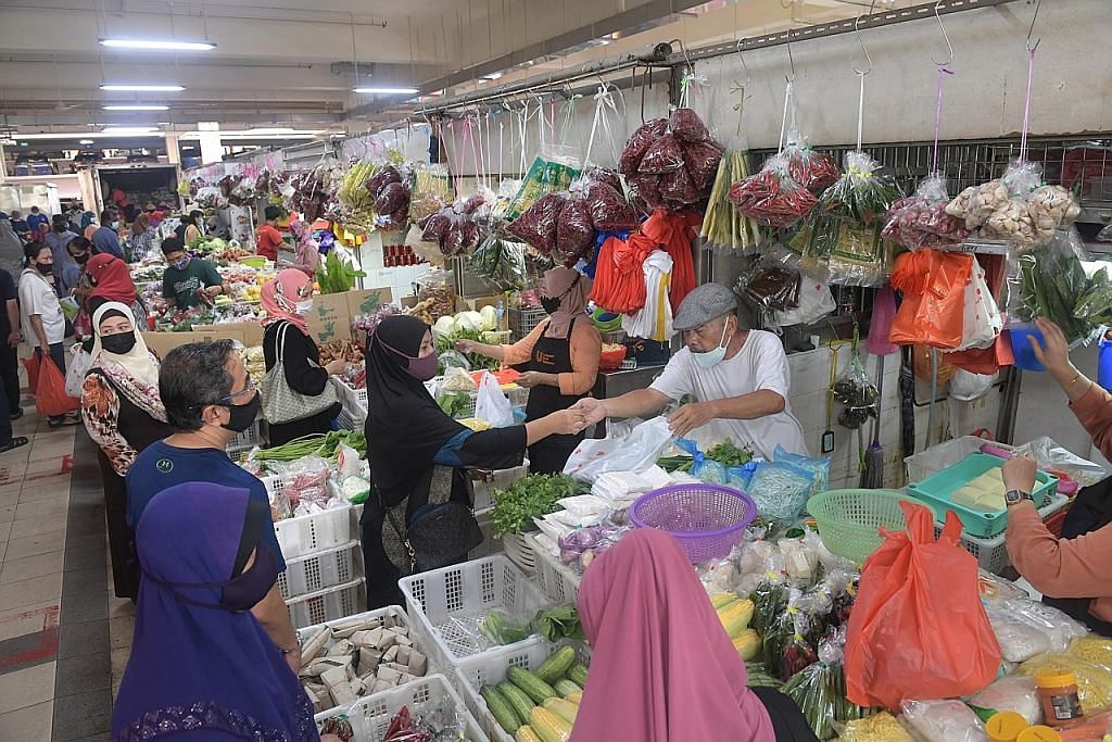 Pasar Geylang sibuk untuk persiapan Ramadan