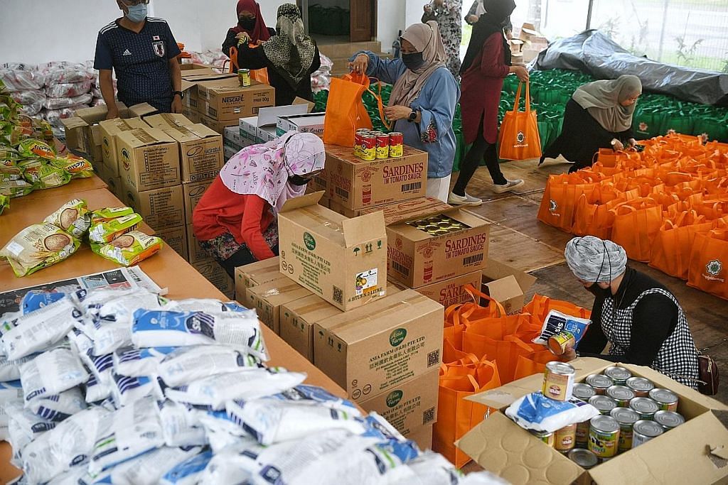 Barangan dapur, wang bagi 400 penerima projek Ramadan