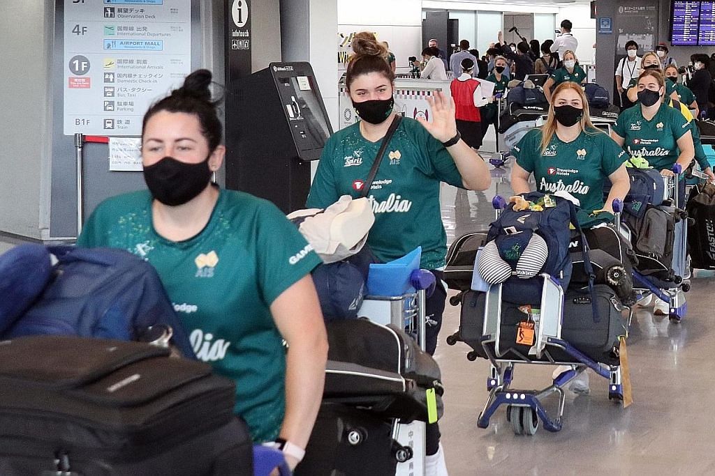 Skuad sofbol Australia tiba di Tokyo sedang vaksinasi Covid-19 Jepun masih perlahan