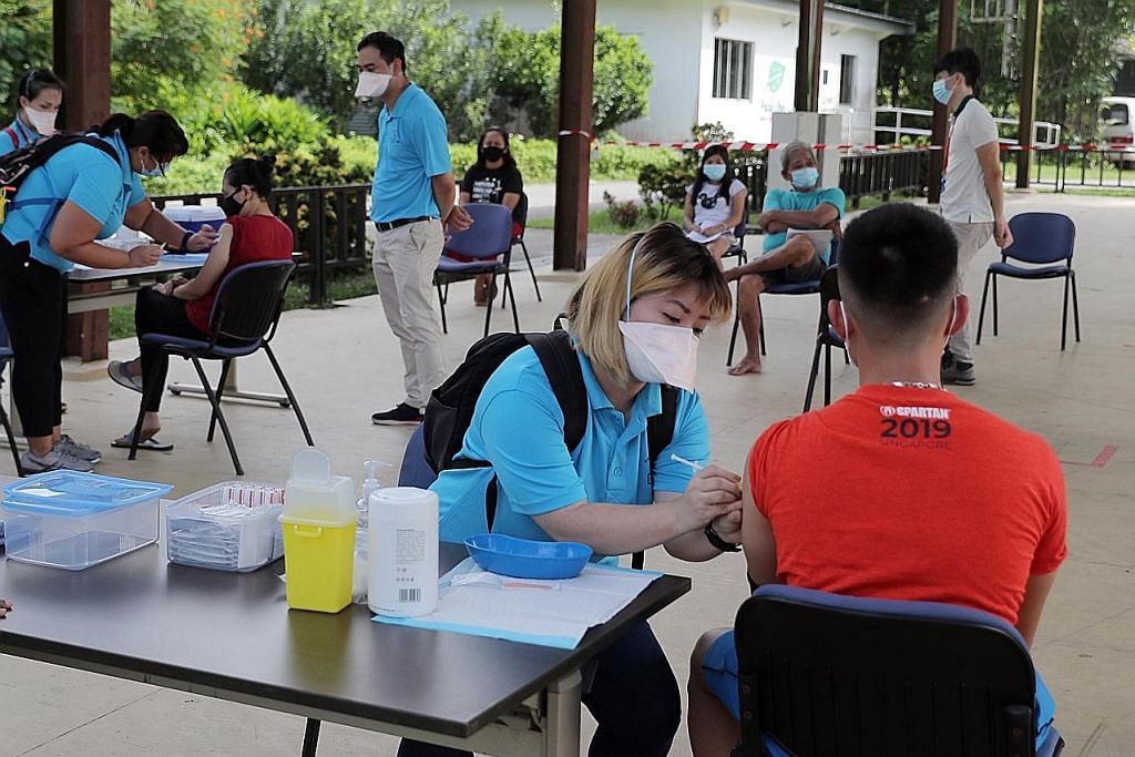 Penduduk di Pulau Ubin jalani vaksinasi