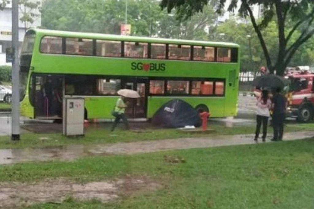 Pejalan kaki meninggal dunia dilanggar bas SBS Transit, pemandu diberkas