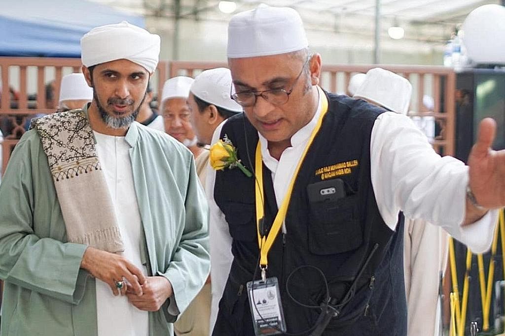 MASYHUR: Masjid Haji Muhammad Salleh (Palmer Road) atau dikenali sebagai 'masjid makam Habib Noh' terkenal bukan sahaja dalam kalangan masyarakat Muslim malah bukan Muslim di Singapura dan luar negara. - Foto fail