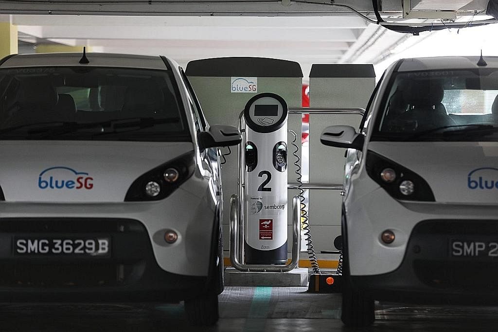 ENCIK S. ISWARAN:Langkah memperkenalkan lebih banyak tempat mengecas kenderaan di estet perumahan bertujuan mengekalkan momentum peralihan kenderaan elektrik yang dilihat di Singapura sejauh ini. TENDER BAKAL DIKELUARKAN: Pemerintah bakal menggiatkan