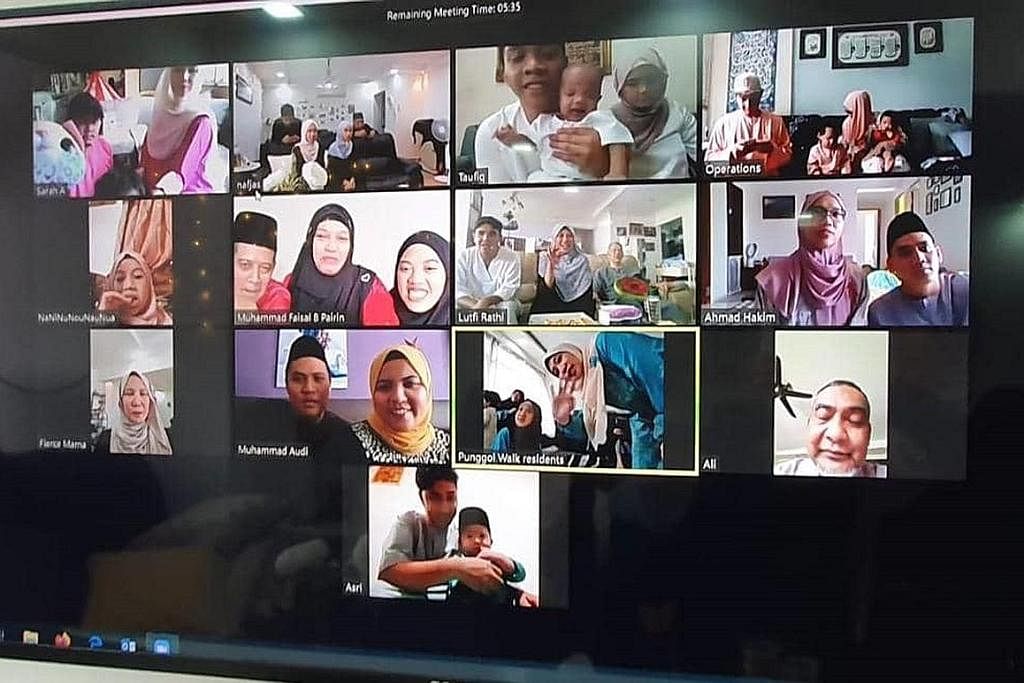 ZOOM RAYA: Cik Nurliyana hanya mampu beraya melalui Zoom dengan keluarga besarnya di Singapura pada 2020 dan 2021. BAKAL BERAYA DI SINGAPURA: Cik Siti Nurliyana Ali dan keluarga - suami, Encik Nabil Hj Deraman, 41 tahun; dan enam anak mereka (dari ki