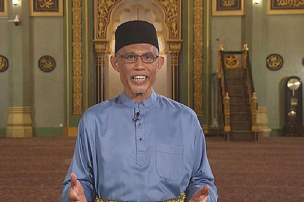 MESEJ SEMPENA AIDILFITRI: Encik Masagos menggesa Muslim Singapura supaya teruskan amalan-amalan terbaik seperti mengambil langkah menjaga kesihatan. - Foto MCI
