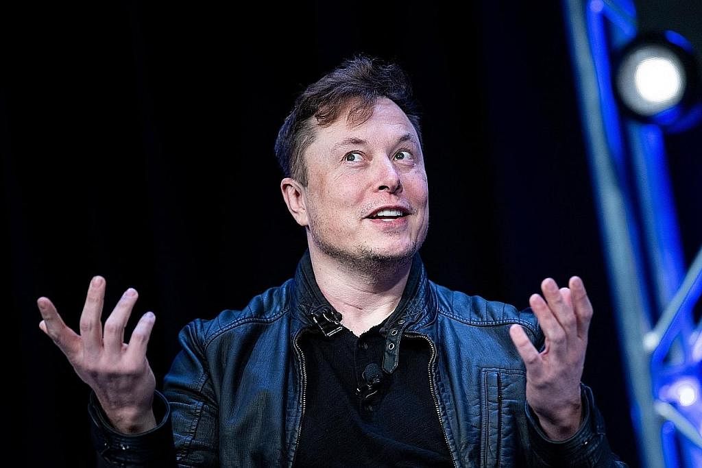 MAHU BATAL: Ketua Pegawai Eksekutif Tesla Inc, Encik Elon Musk, membatalkan pembelian Twitter pada harga AS$44 bilion. - Foto AFP