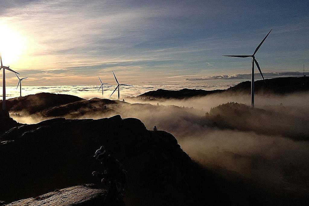 TENAGA DIPERBAHARUI: Pelaburan bersama itu akan melibatkan tiga ladang angin yang beroperasi di Sweden dan Norway, yang mempunyai gabungan kapasiti menjana 258 megawatt. - Foto KEPPEL
