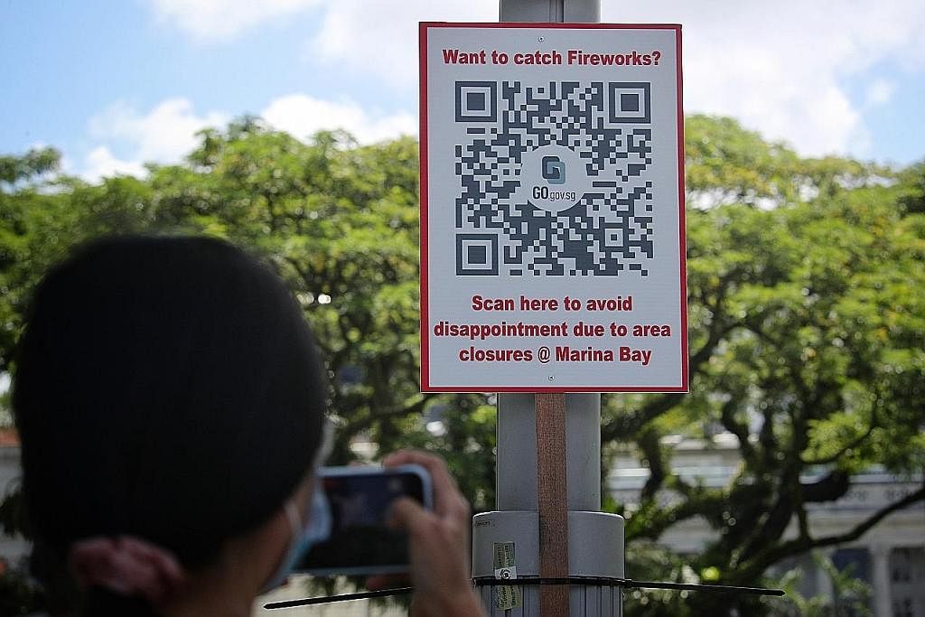 IMBAS KOD QR: Sebelum mengunjung ke kawasan Marina Bay pada 9 Ogos nanti, orang awam disarankan untuk memanfaatkan peta dalam talian yang menunjukkan maklumat tahap kesesakan di kawasan tersebut.