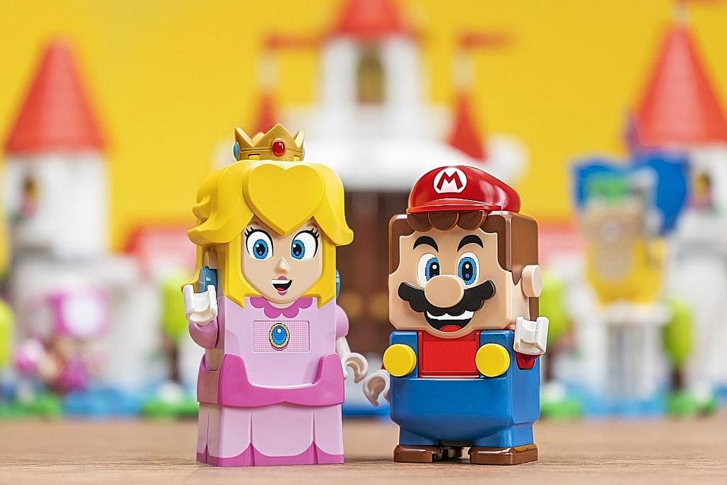 LEGO PRINCESS PEACH DITAMBAH: Barisan Lego Super Mario yang popular menggabungkan permainan digital dan fizikal. - Foto THE LEGO GROUP AIS KRIM AJAIB: Kanak-kanak akan terpesona apabila rahsia buat aiskrim tidak cair didedahkan. - Foto PLAIN AS PLAY 