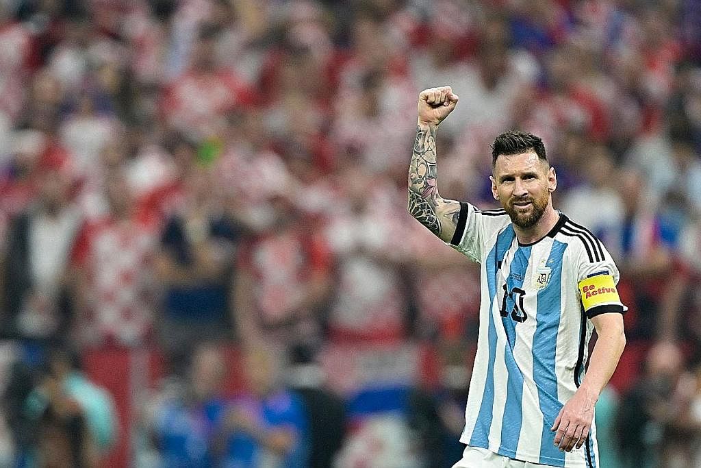 PELUANG TERAKHIR TIDAK KEMPUNAN: Sebenarnya Messi belum pernah memenangi Piala Dunia - tidak seperti pemain handalan Argentina mendiang Diego Maradona dan bekas bintang Brazil, Pele - yang sering dijadikan perbandingan dengannya. - Foto AFP
