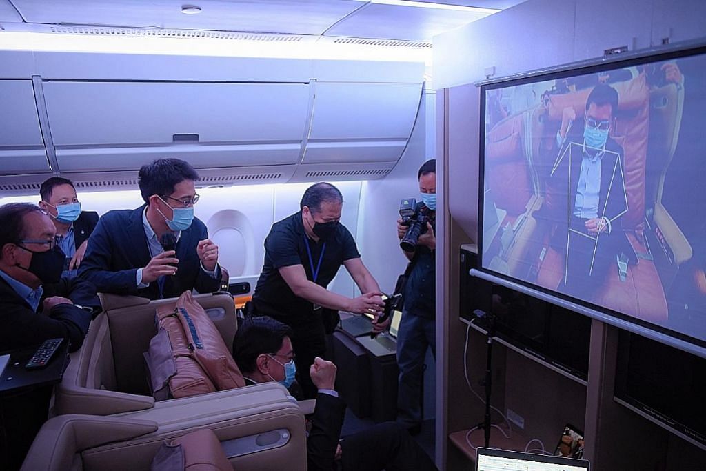 BERITA SIA buat kajian masa terbaik kejut penumpang makan dalam pesawat
