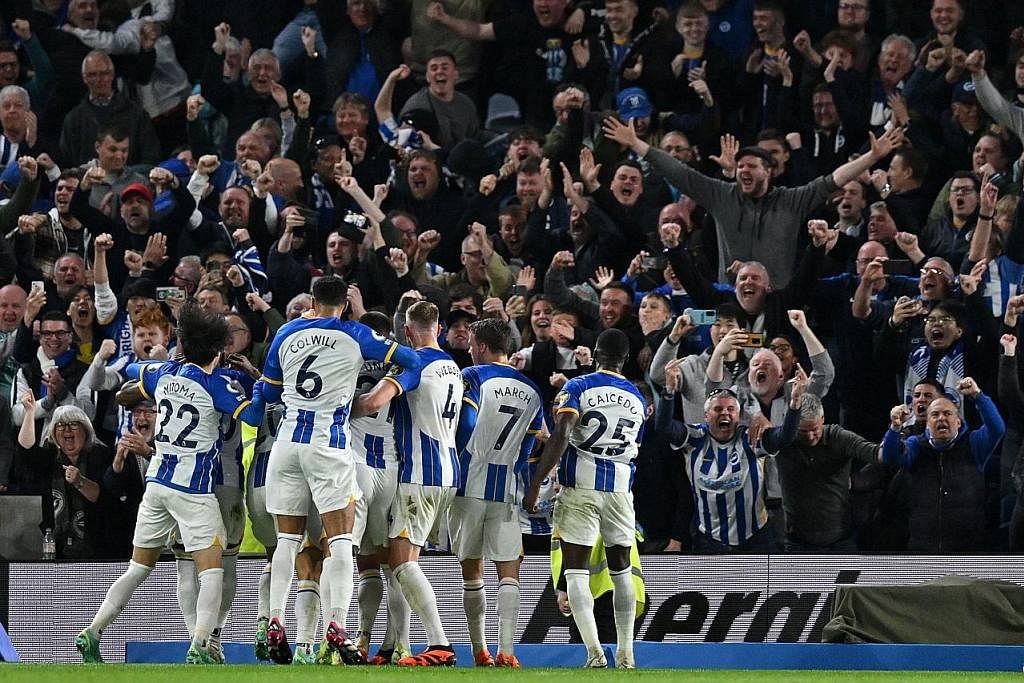 SUASANA RIUH: Harapan Brighton untuk ke Liga Juara-Juara kembali cerah menyusuli kemenangan mereka menundukkan Manchester United 1-0. - Foto AFP